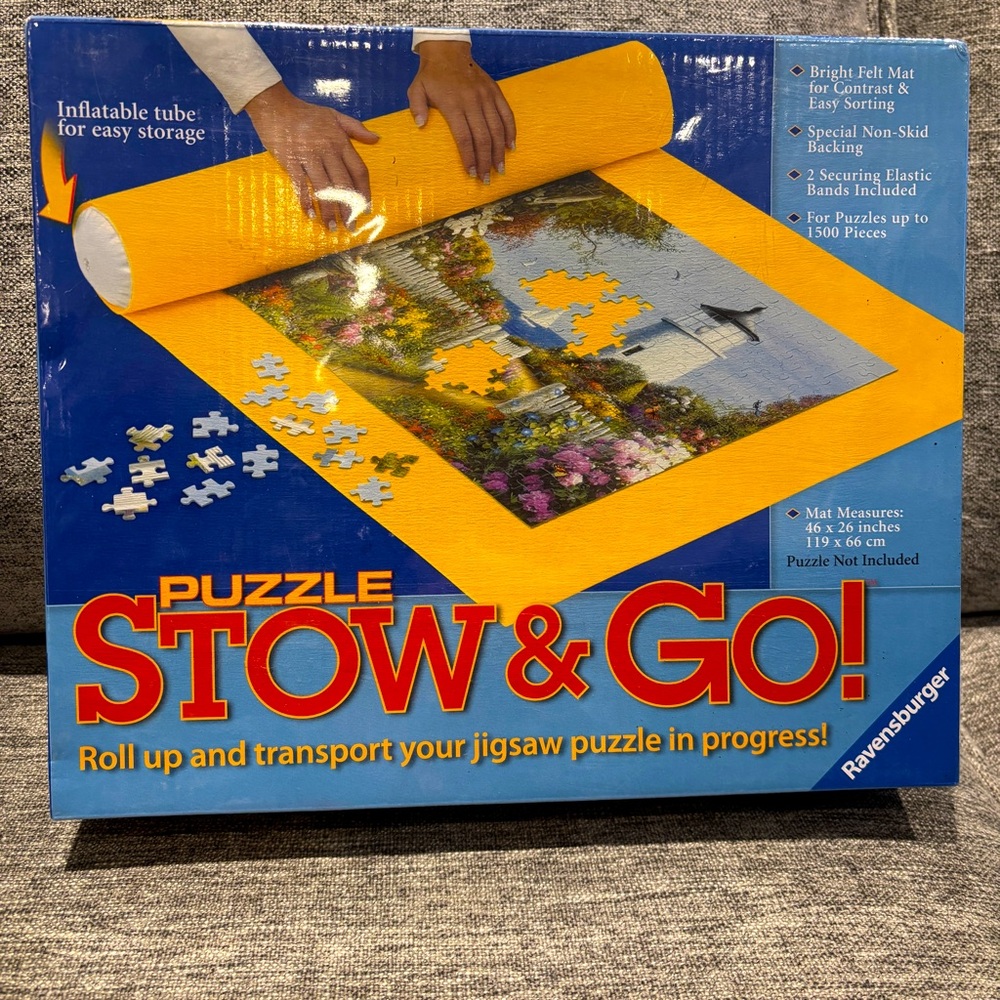 NWT/NIB Ravensburger Stow & Go Roll Up Puzzle Mat Transport A Puzzle In Progress